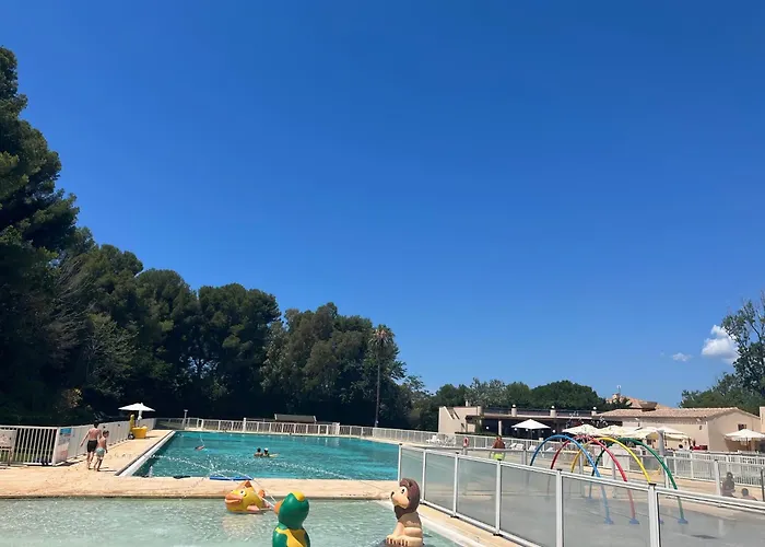 Les Jardins De La Mediterranee 아파트 *