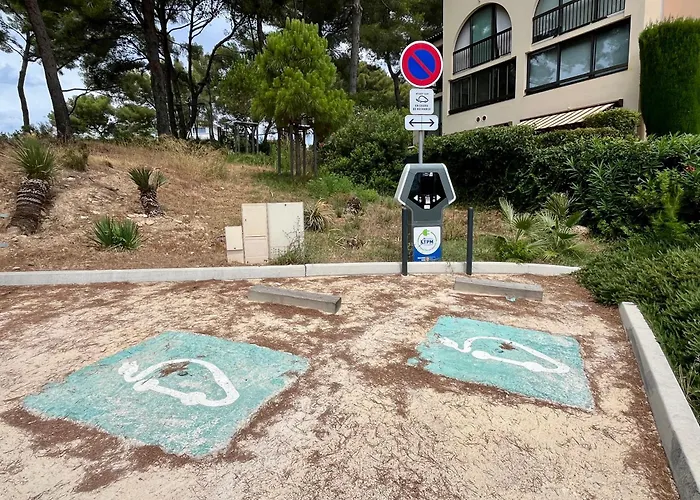 Les Jardins De La Mediterranee 아파트